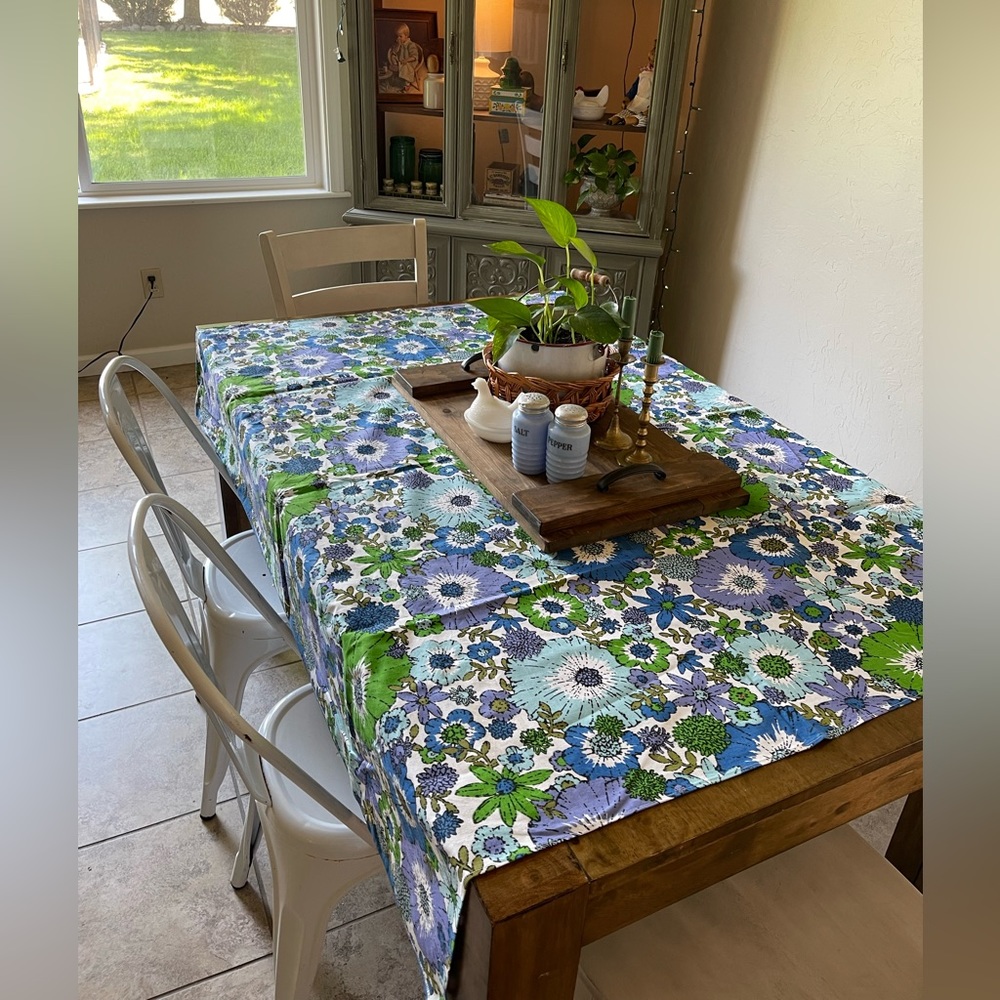 Vintage table cloth 70s 60s blue floral